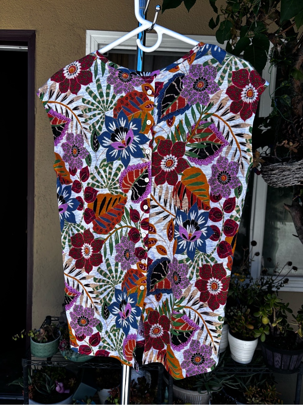 100% Linen Tshirt Top Sleeveless Bright Floral Full Button Back Size M - Picture 6 of 13